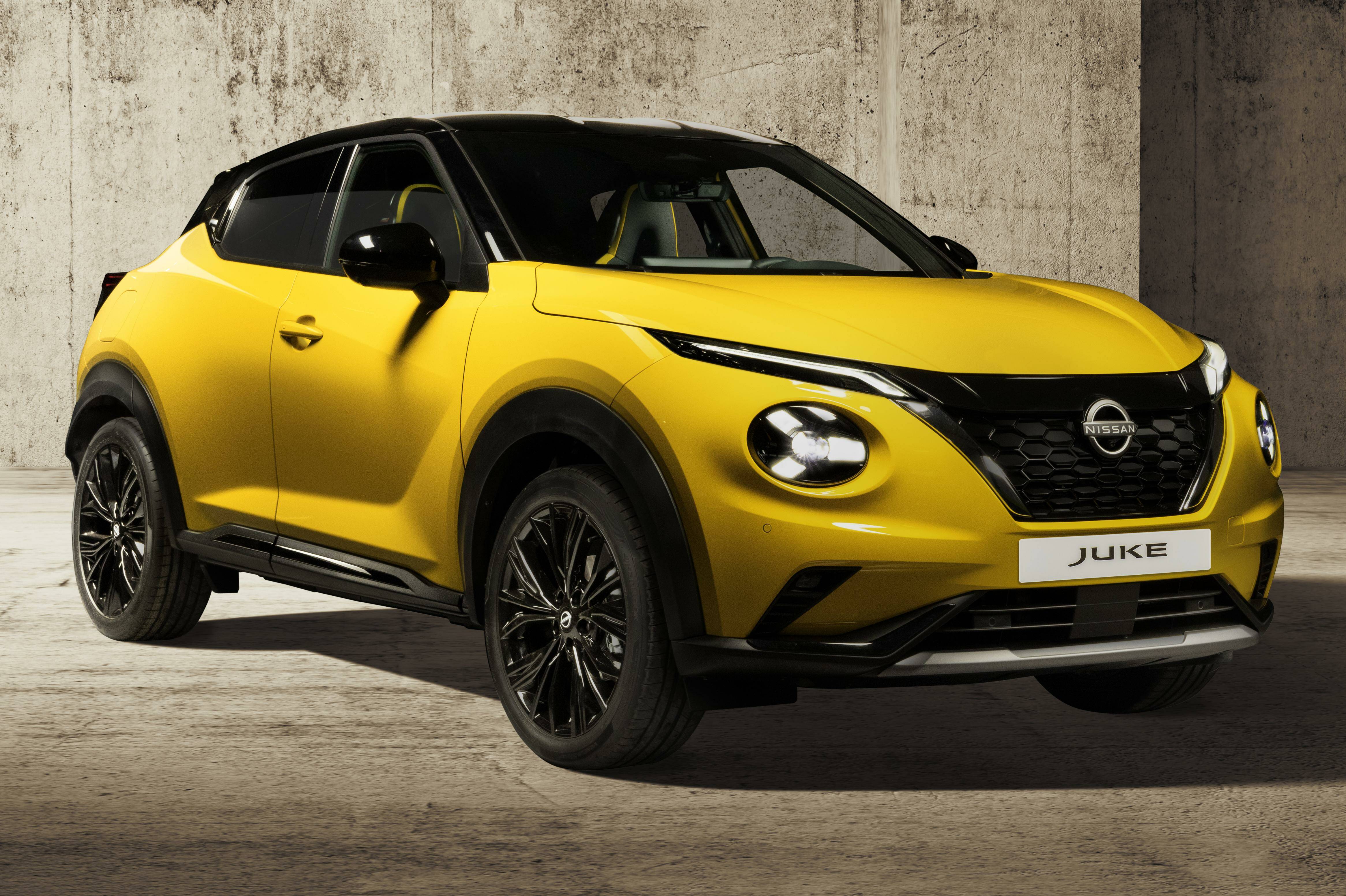 DÜNDEN BUGÜNE NİSSAN JUKE